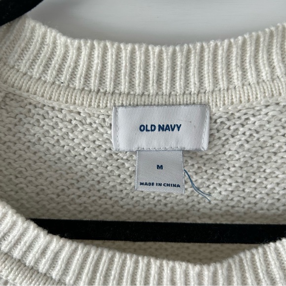 🐧 2/$15 Old Navy Lightweight White Crewneck Knit Sweater - Picture 4 of 5